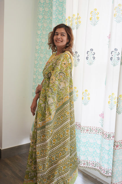 Anuragini saree